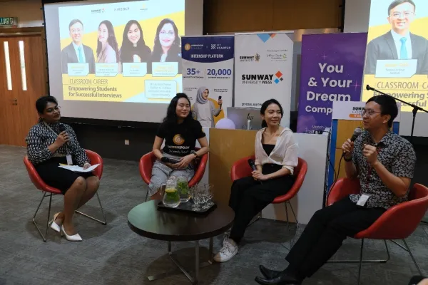 From left to right: Ms Diana Gail Maurice, Ms Yinxie Chew, Ms Joselyn Lau and Mr Jason Soh