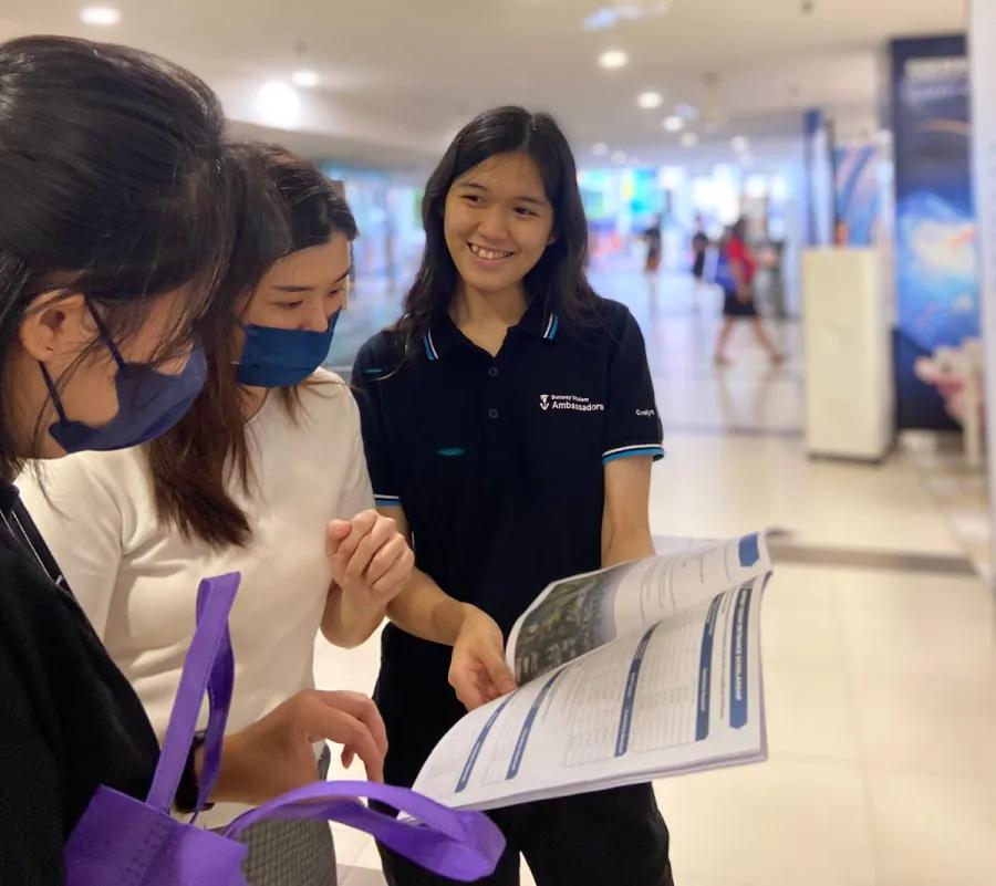 Sunway Career Services helps organise career fairs, industrial visits, and networking sessions, enabling students to establish professional connections